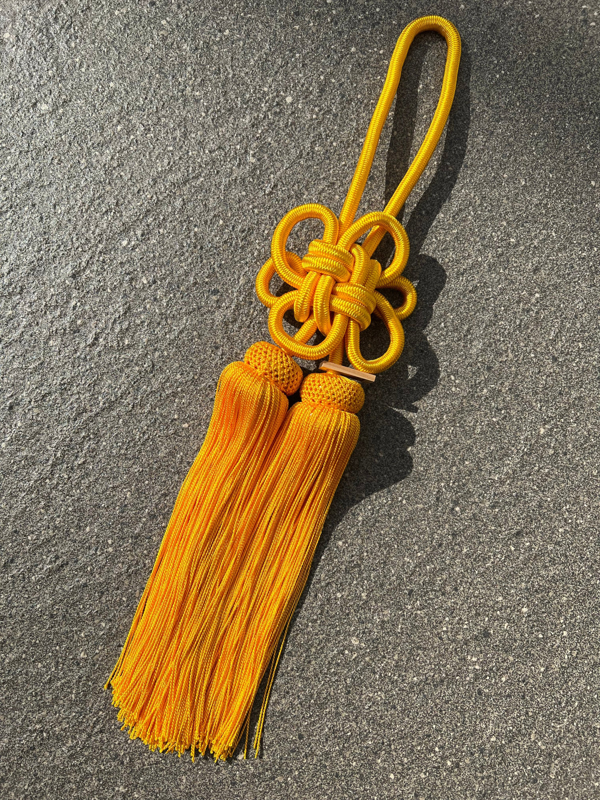 Tassel Chrysanthemum-Knot Large Size Yellowcolour — image 2