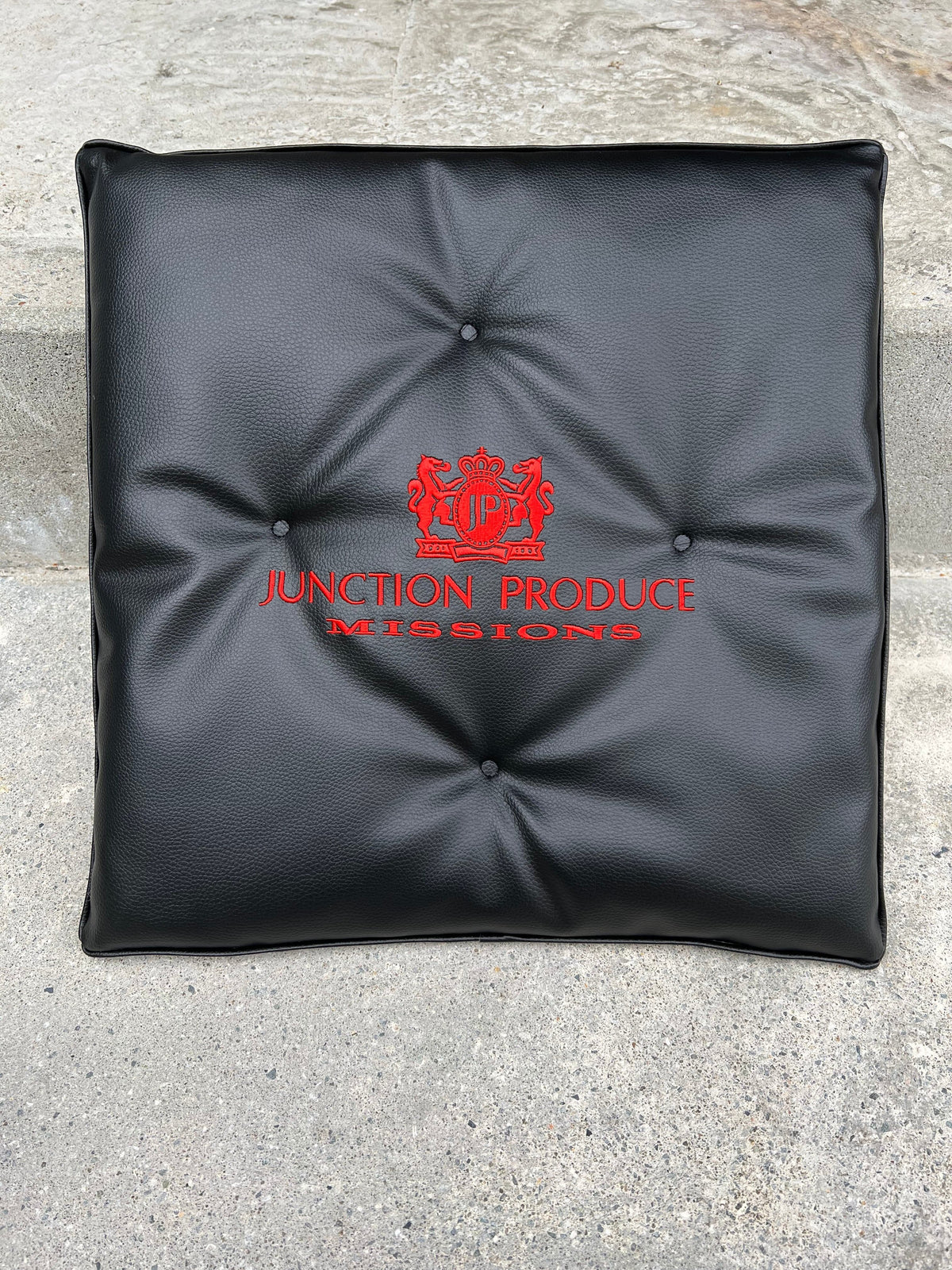 Comfort Cushion Black × Red 2 pcs Set — image 2