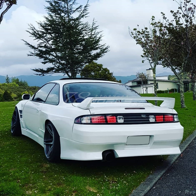 S14 シルビア 海外でも人気の王道パーツ LEDテールランプ ブラック — image 5