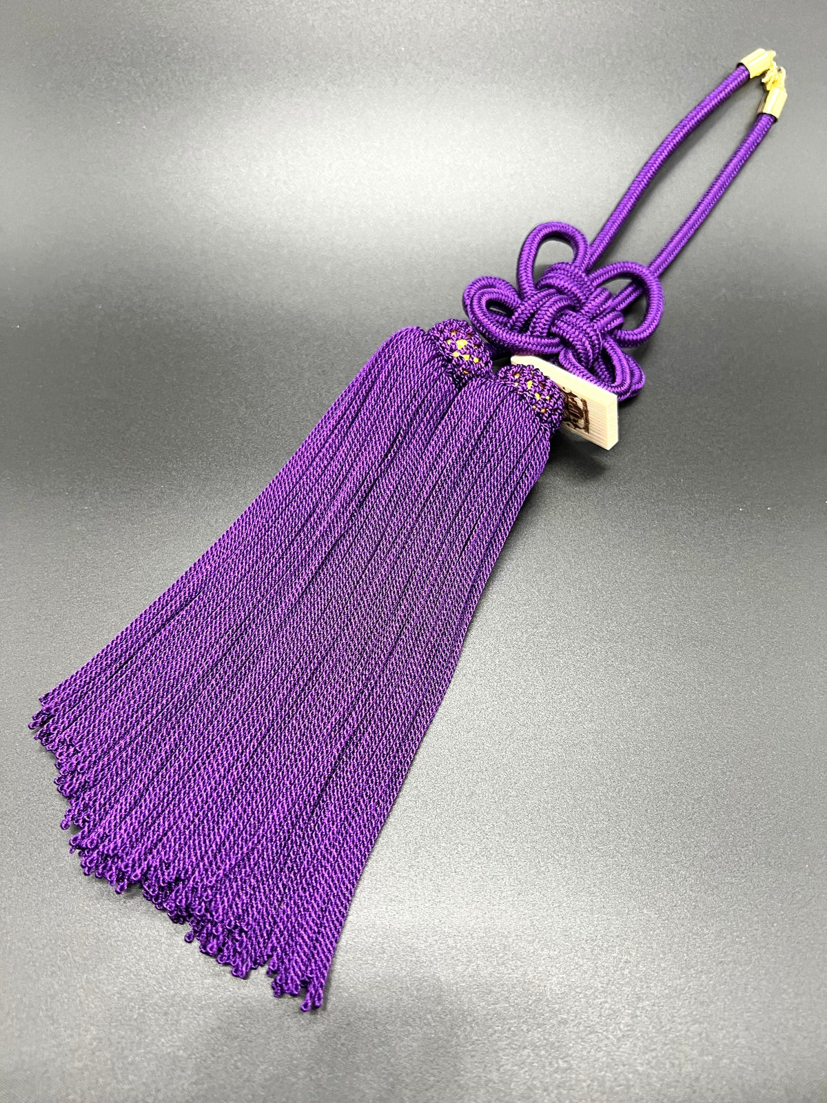 Tassel Chrysanthemum-Knot Medium Size Purple — image 1