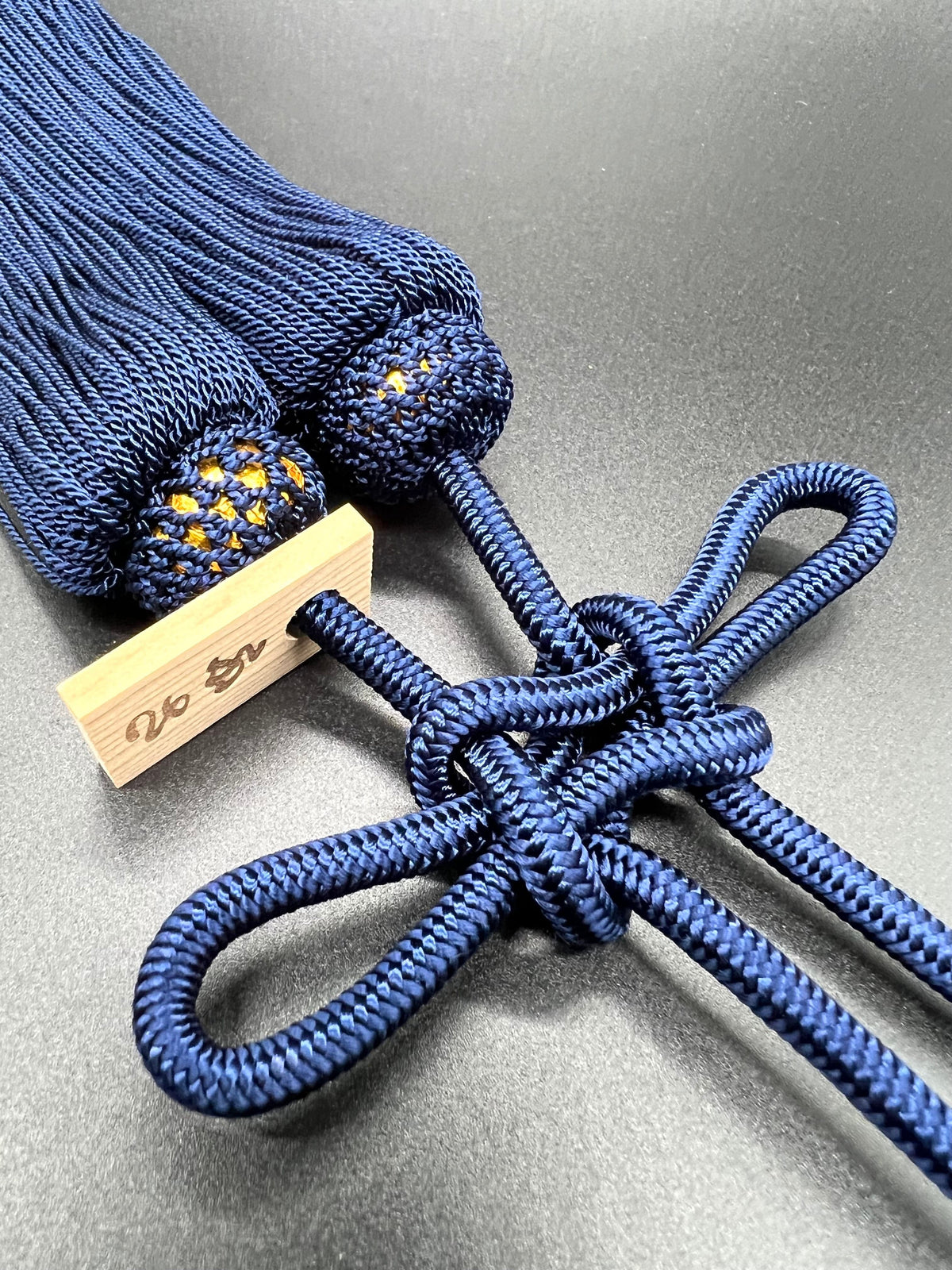 Tassel Agemaki Knot Medium Size Navy — image 3