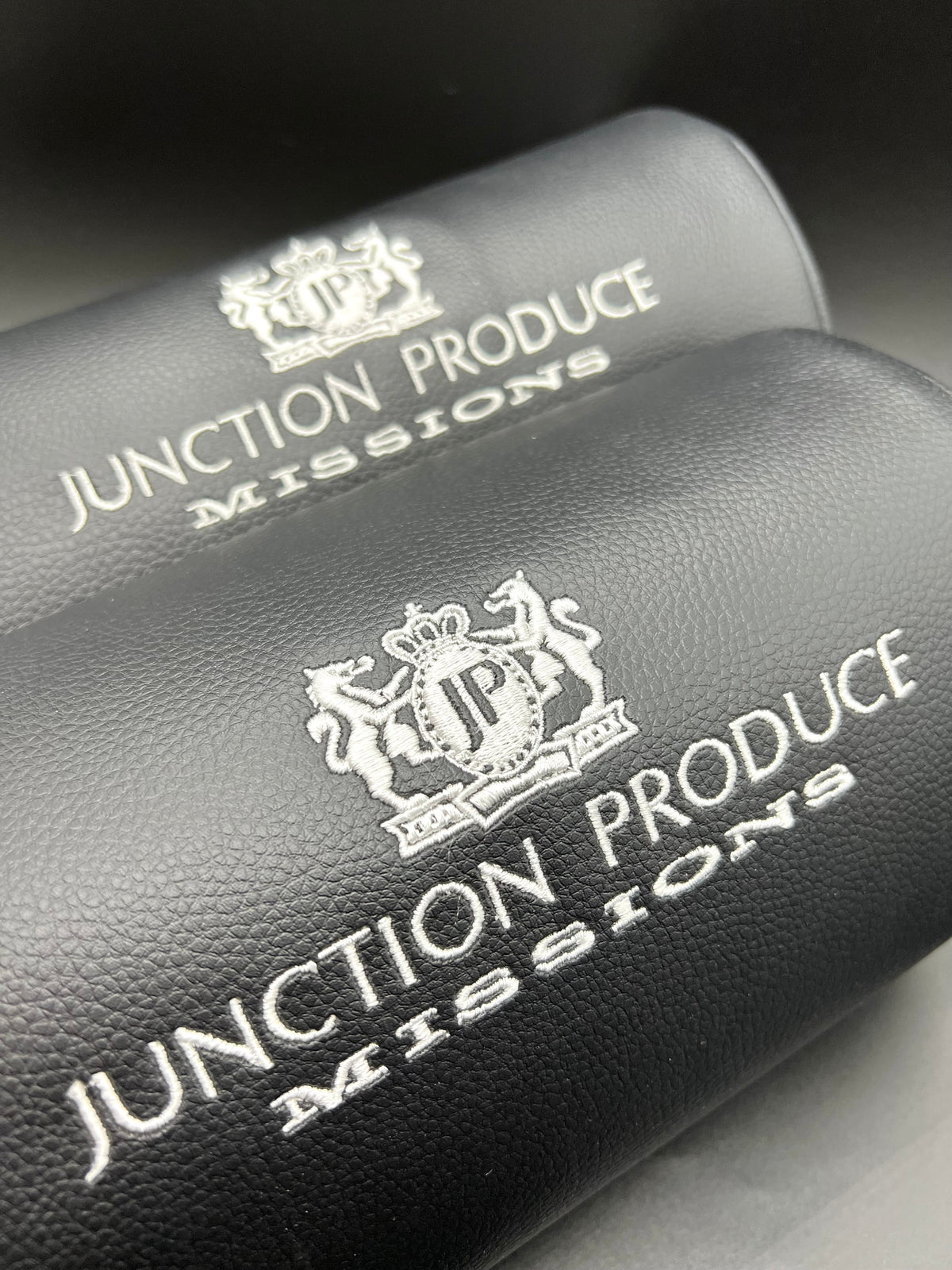 Missions Neck Pad Black × Silver 2 pcs Set — image 1