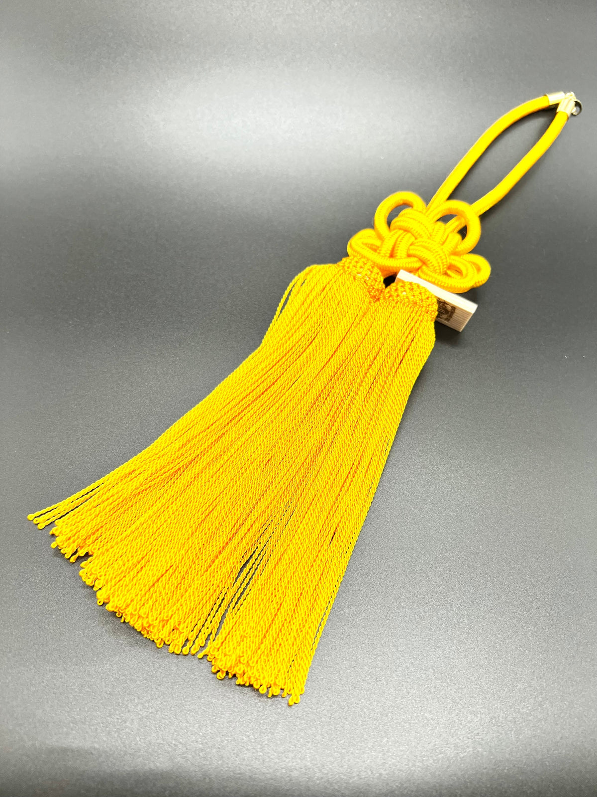 Tassel Chrysanthemum-Knot Medium Size Yellowcolour — image 1