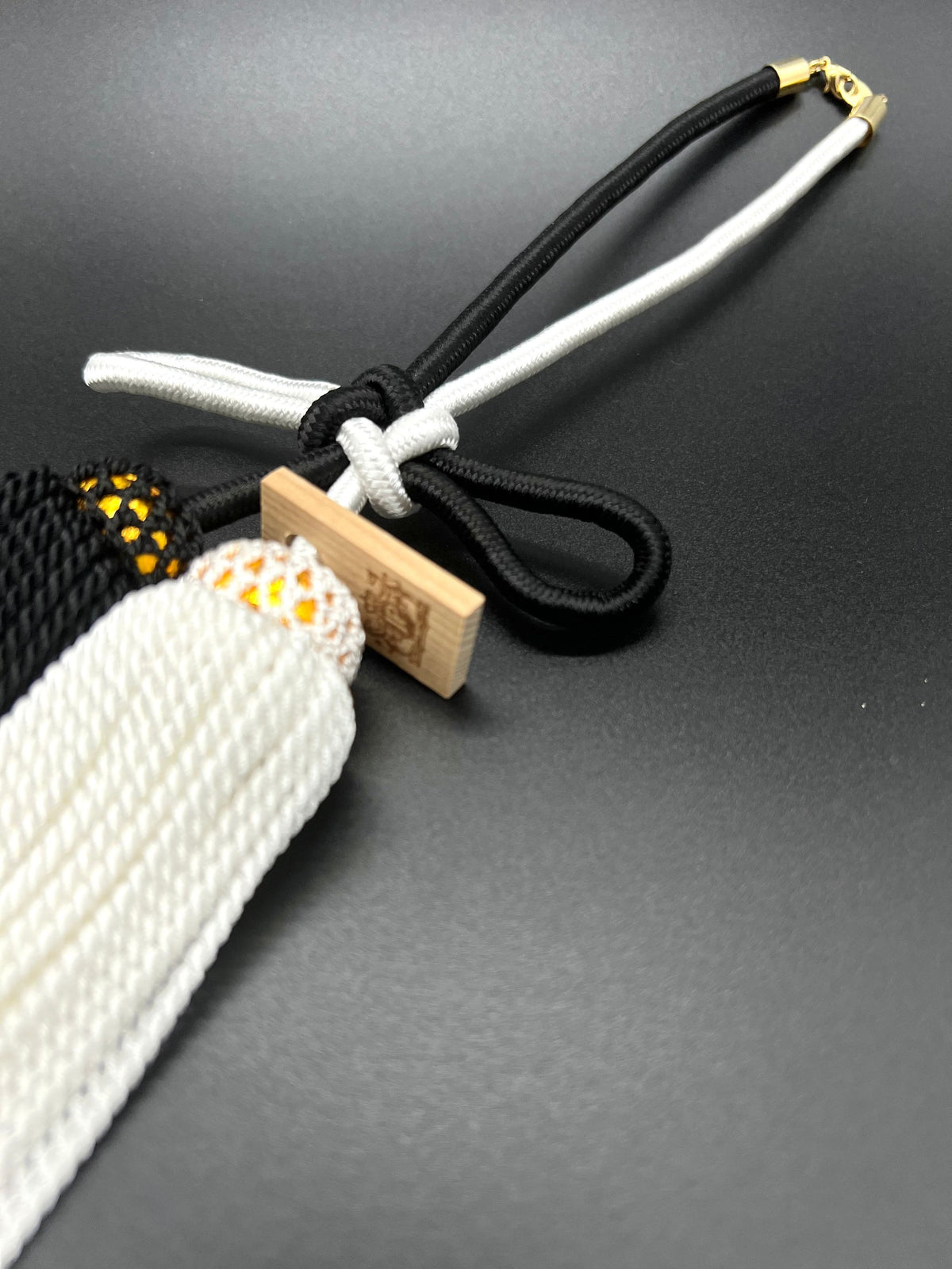 Tassel Agemaki Knot Medium Size Black Size — image 2