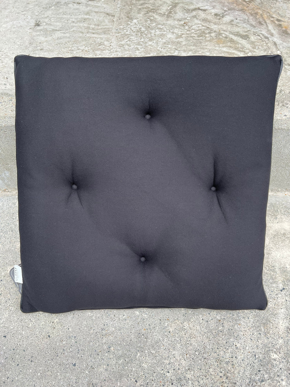 Comfort Cushion Black × Gold 2 pcs Set — image 4