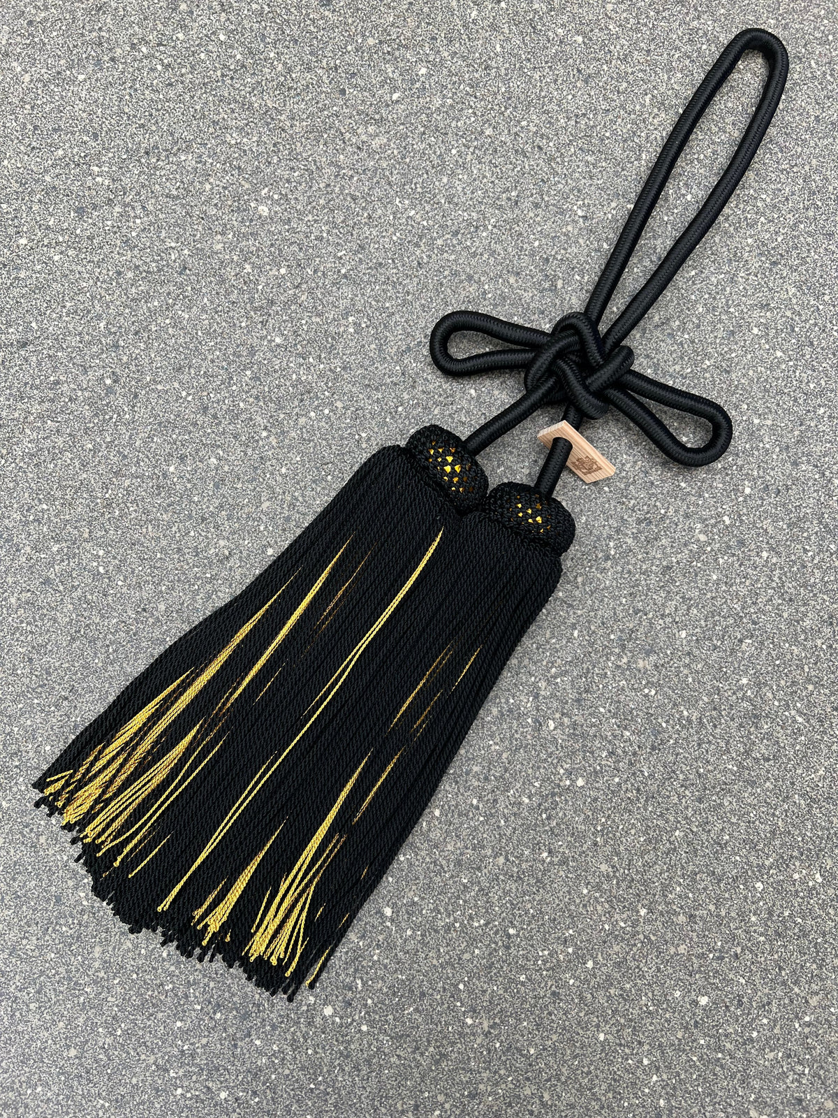 Tassel Agemaki Knot Large Size Black / Gold — image 2