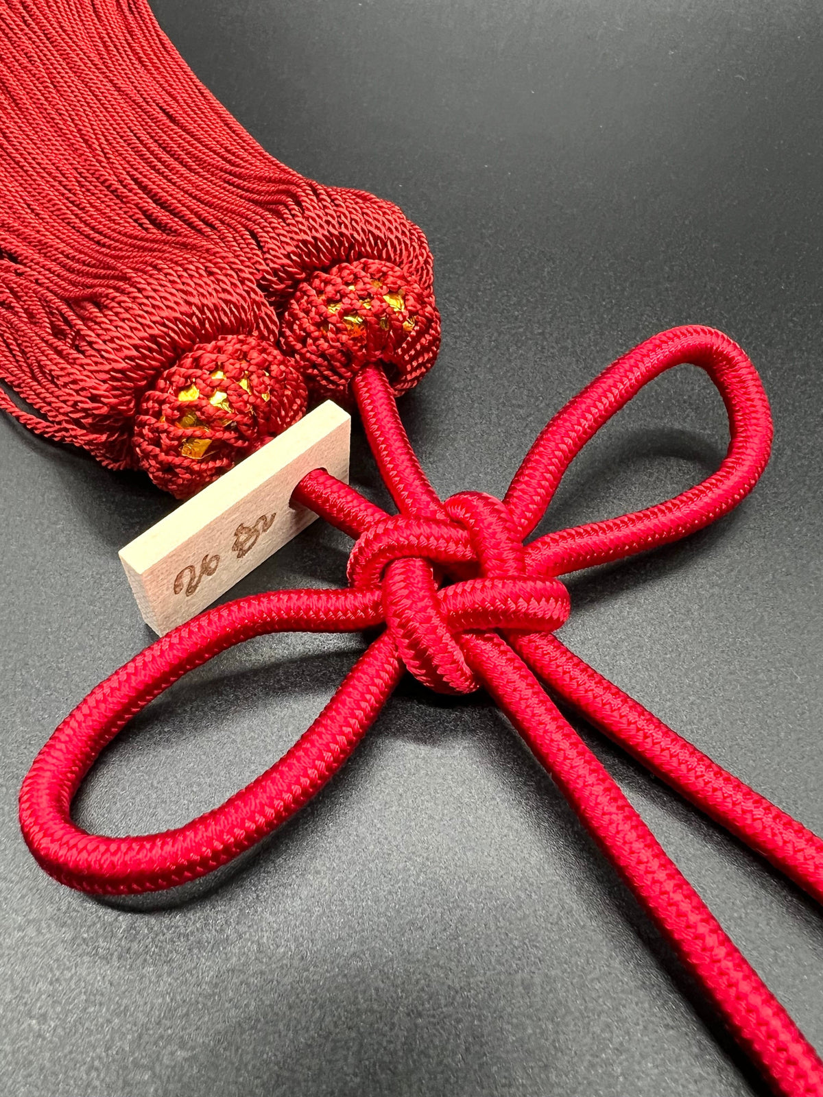 Tassel Agemaki Knot Medium Size Red — image 3