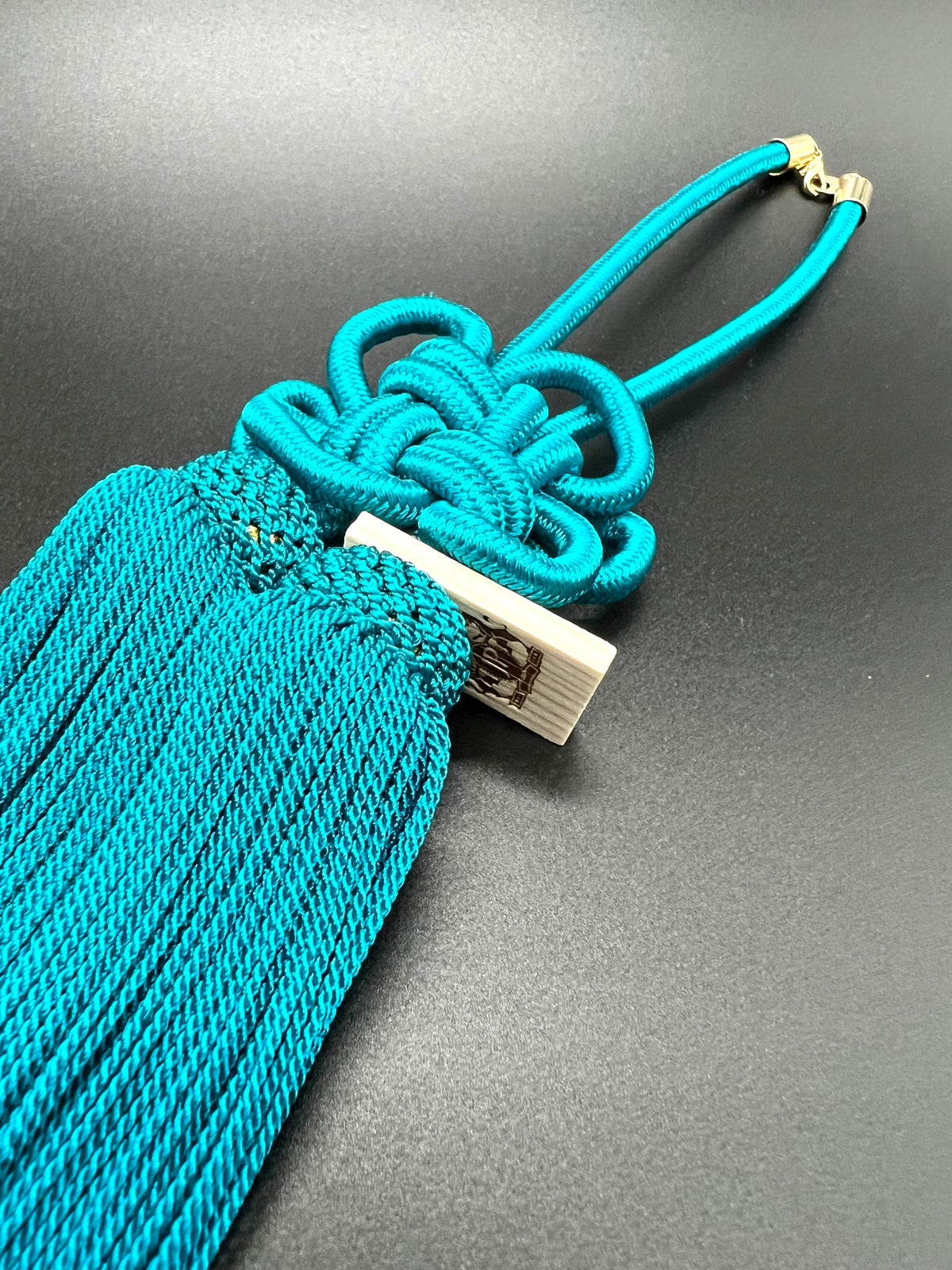 Tassel Chrysanthemum-Knot Medium Size Aquacolour — image 2