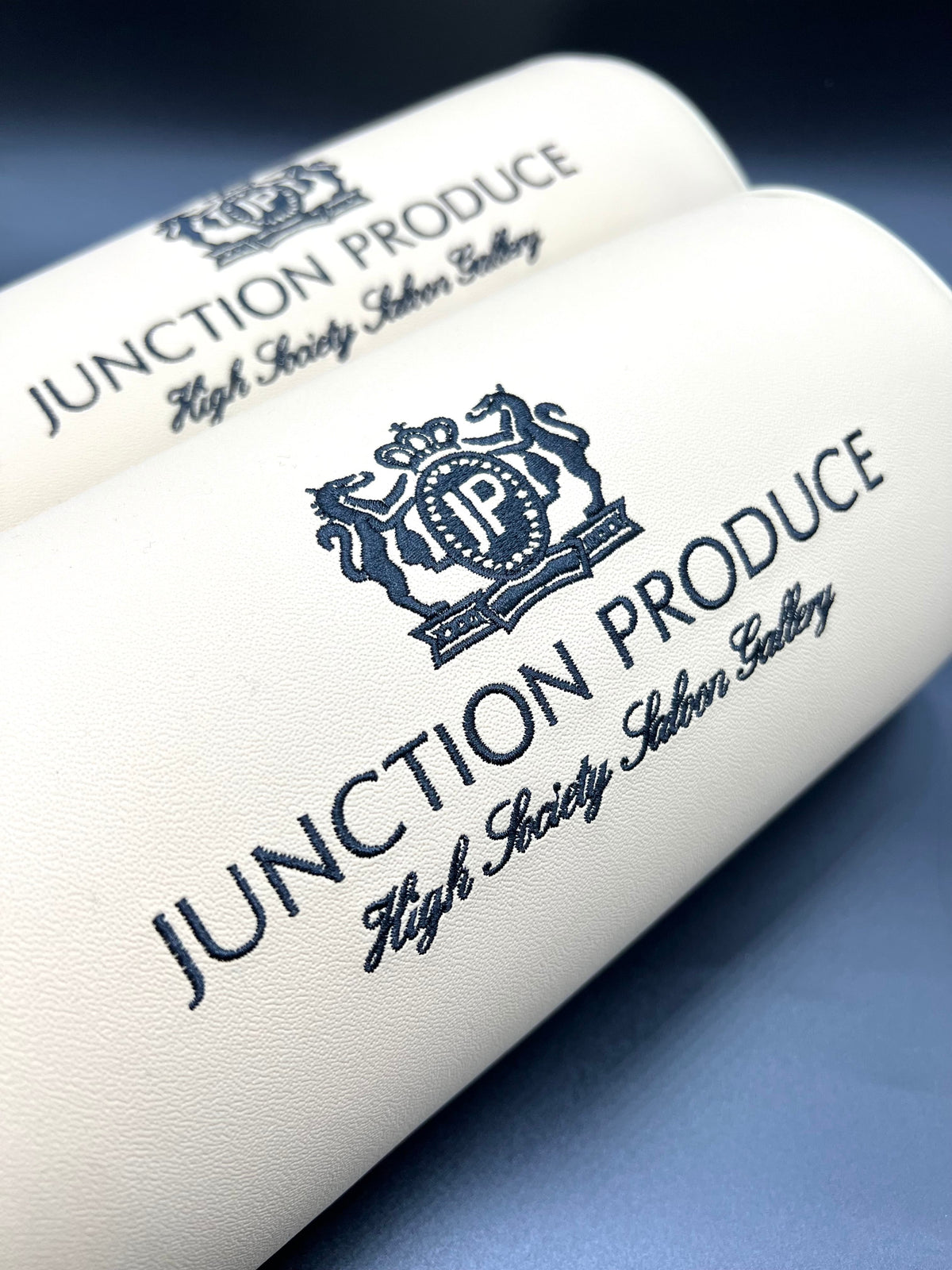 Script-Style Neck Pad Beige × Black 2 pcs Set — image 1