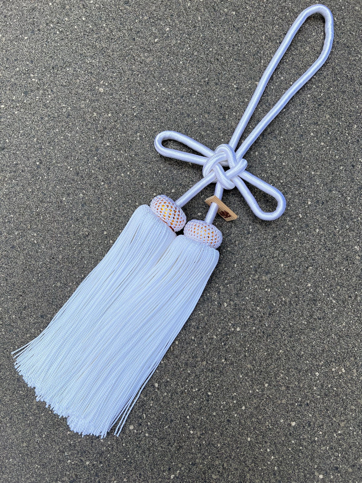 Tassel Agemaki Knot Large Size White — image 2
