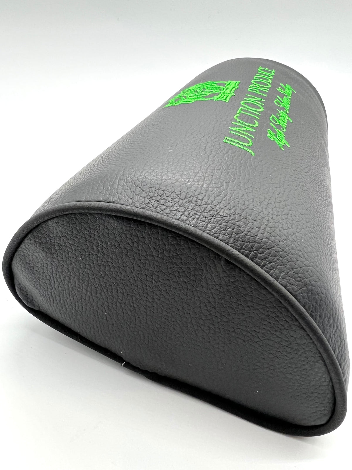 Script-Style Neck Pad Black × Green 2 pcs Set — image 4