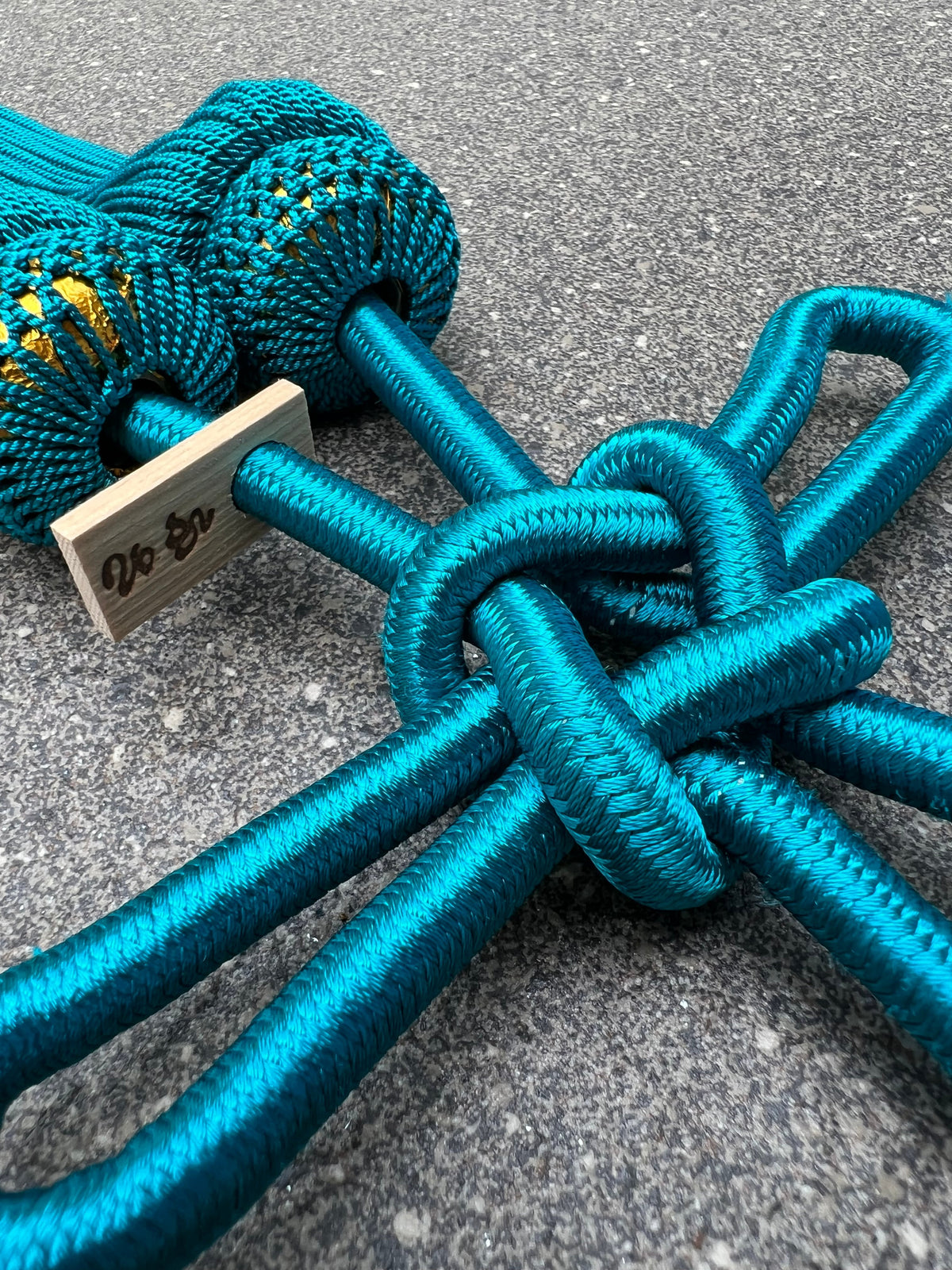Tassel Agemaki Knot Large Size Aquacolour — image 3
