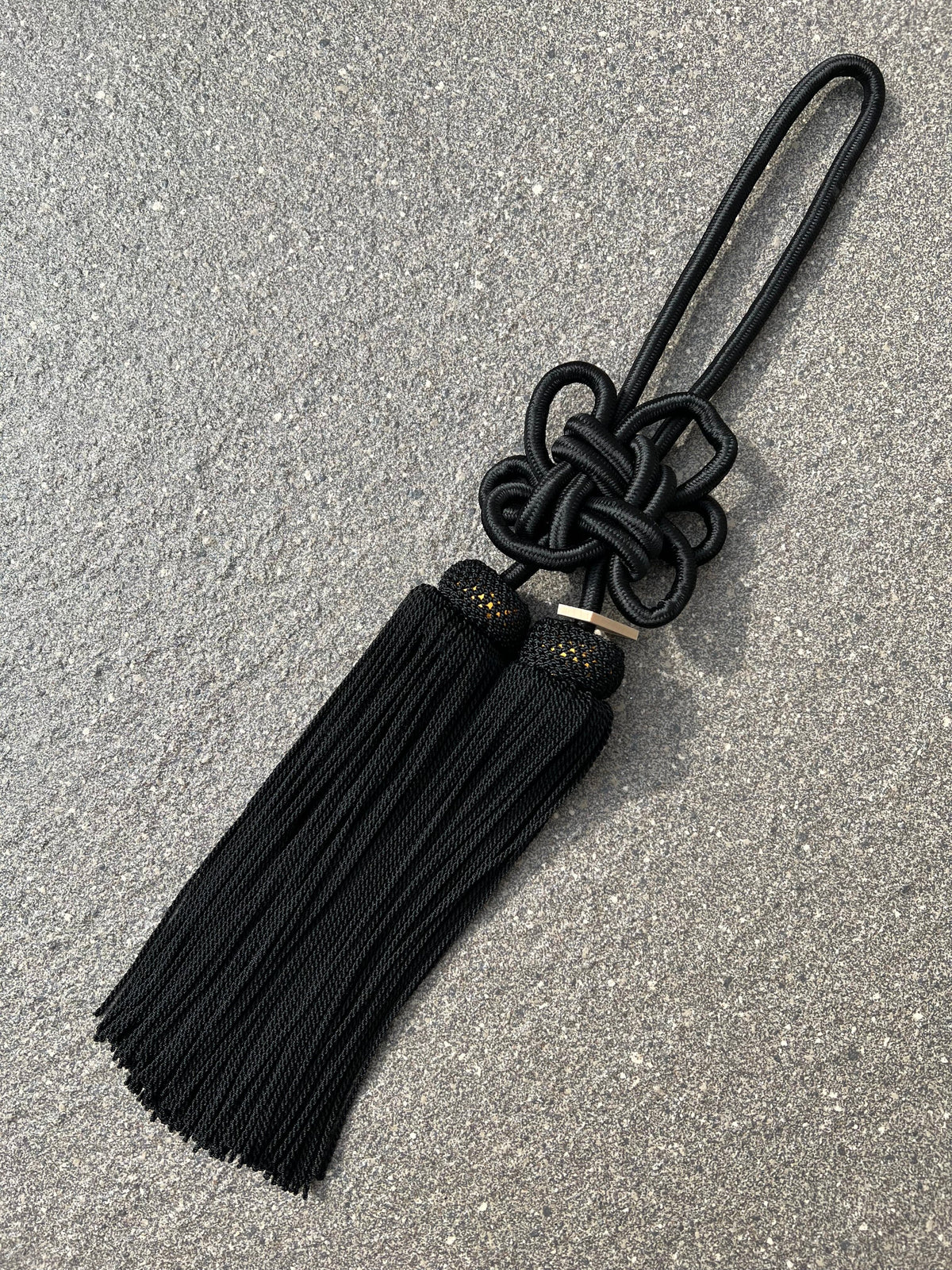 Tassel Chrysanthemum-Knot Large Size Black — image 2