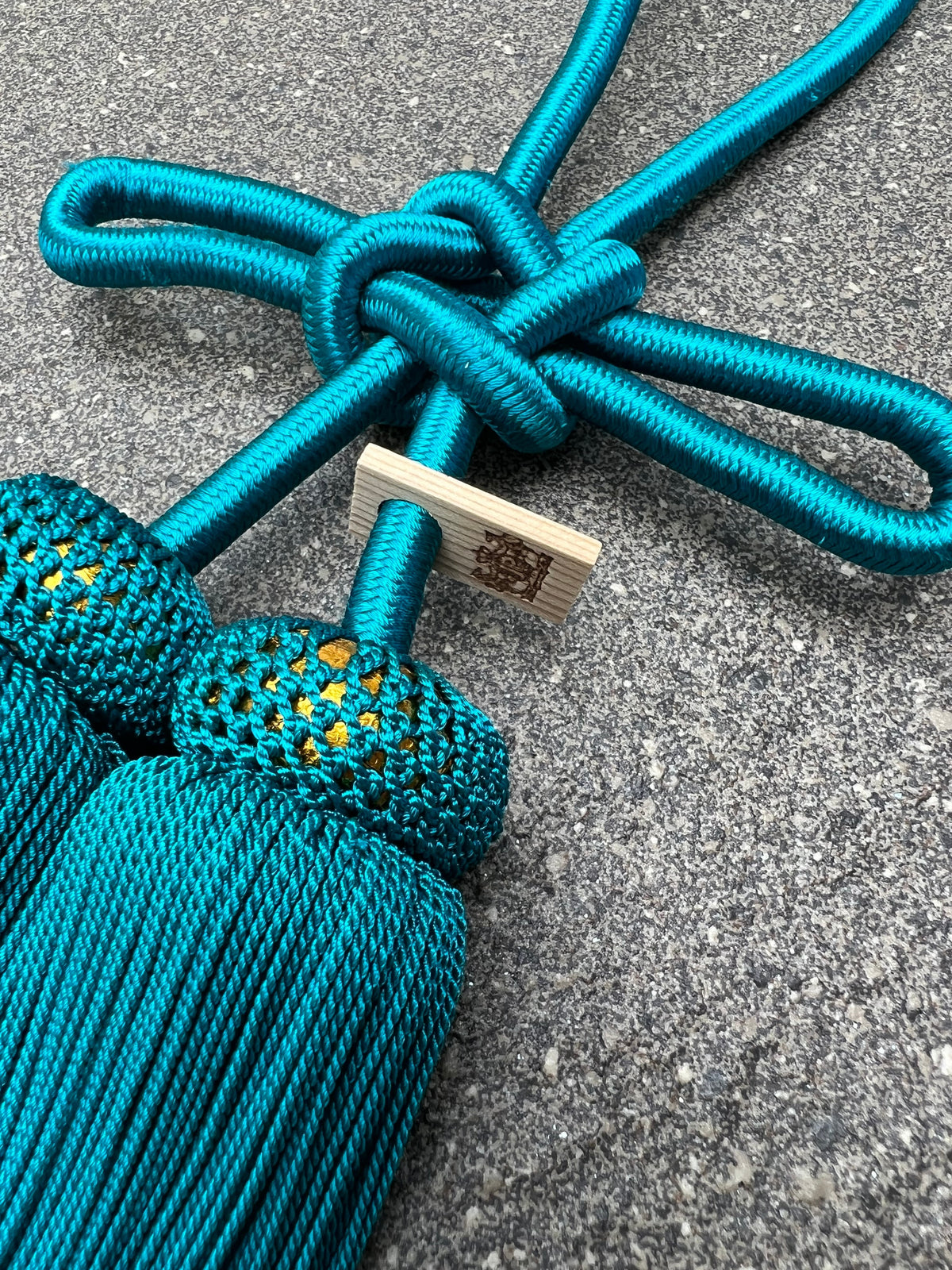 Tassel Agemaki Knot Large Size Aquacolour — image 1