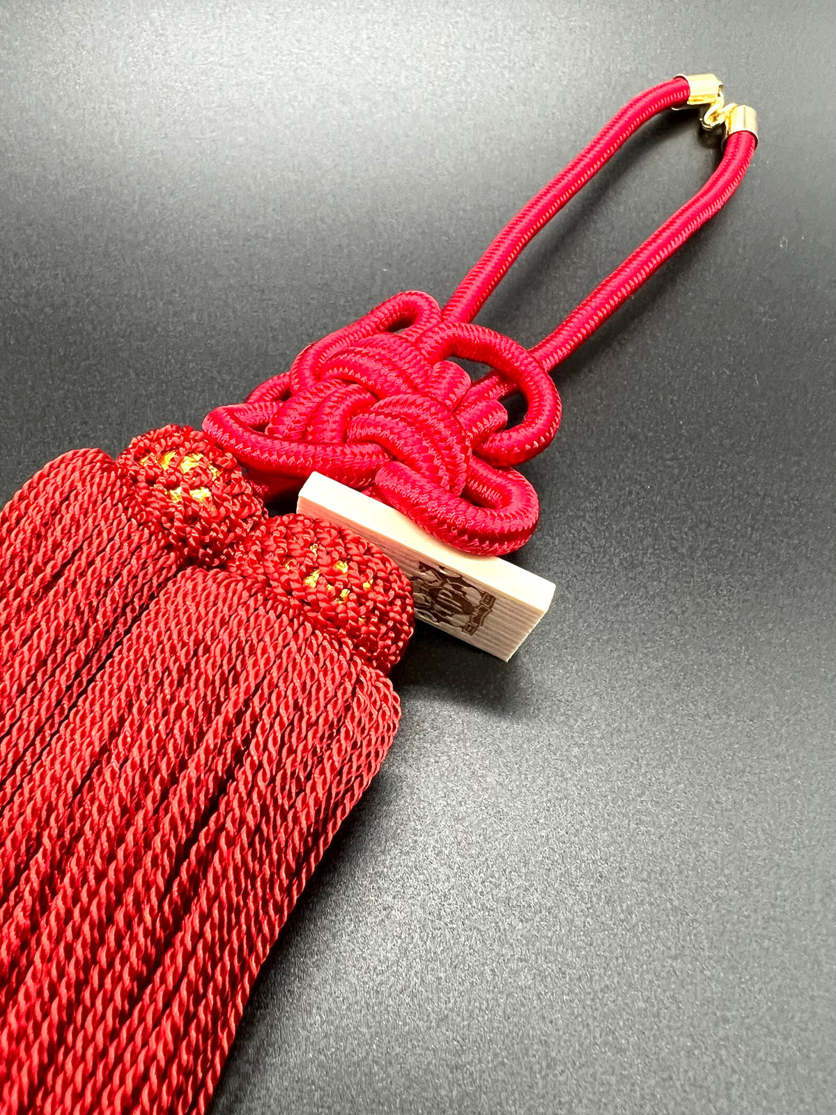 Tassel Chrysanthemum-Knot Medium Size Red — image 2