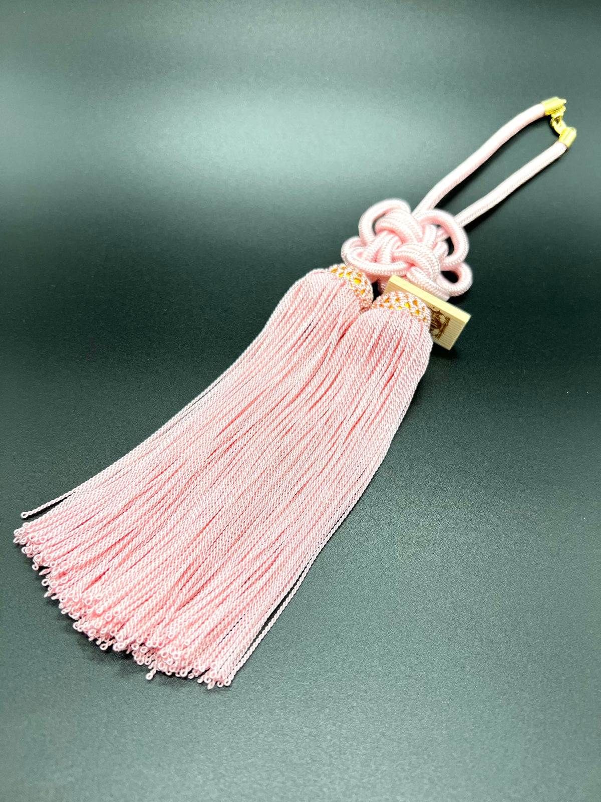 Tassel Chrysanthemum-Knot Medium Size Pink — image 1