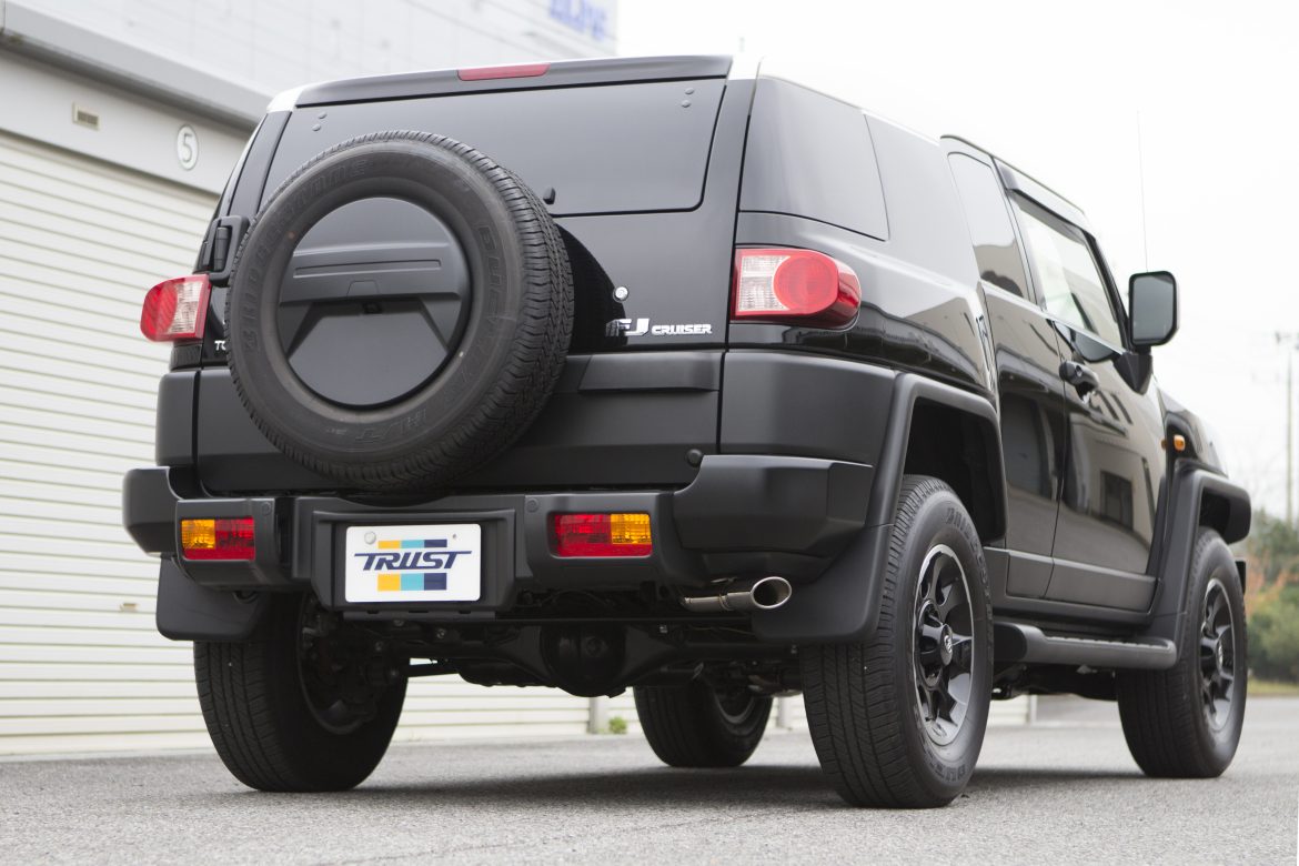 GREDDY XROSS MUFFLER S-STYLE FJ CRUISER GSJ15W - (10113900) — image 1