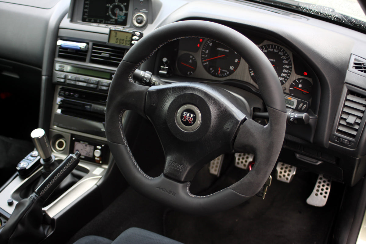 Leather Steering Wheel — BNR34 — image 1