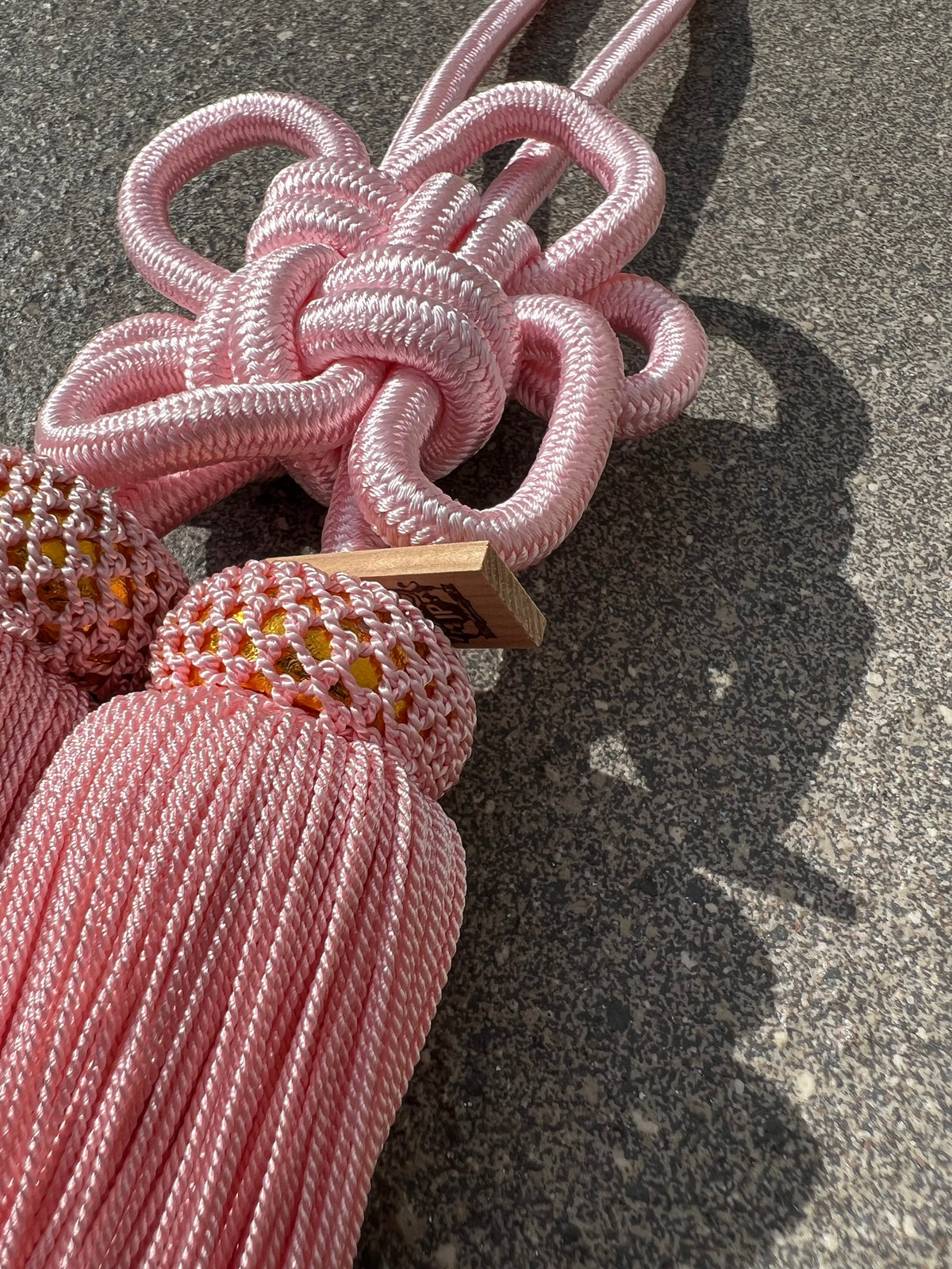 Tassel Chrysanthemum-Knot Large Size Pink — image 1