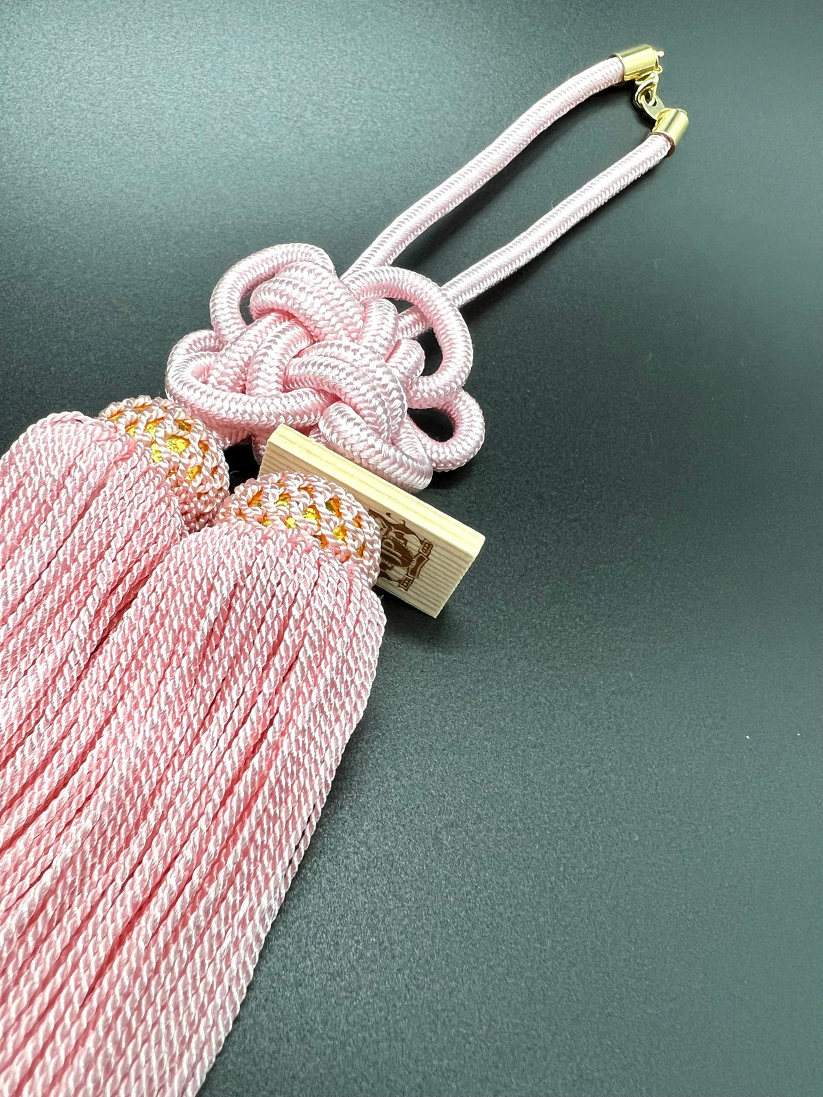 Tassel Chrysanthemum-Knot Medium Size Pink — image 2